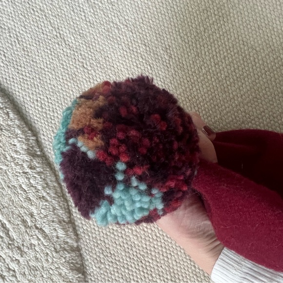 Briar Handmade wool felt yarn bonnet pom pom red rust green teal navy 2T-4T 24m - Picture 4 of 9